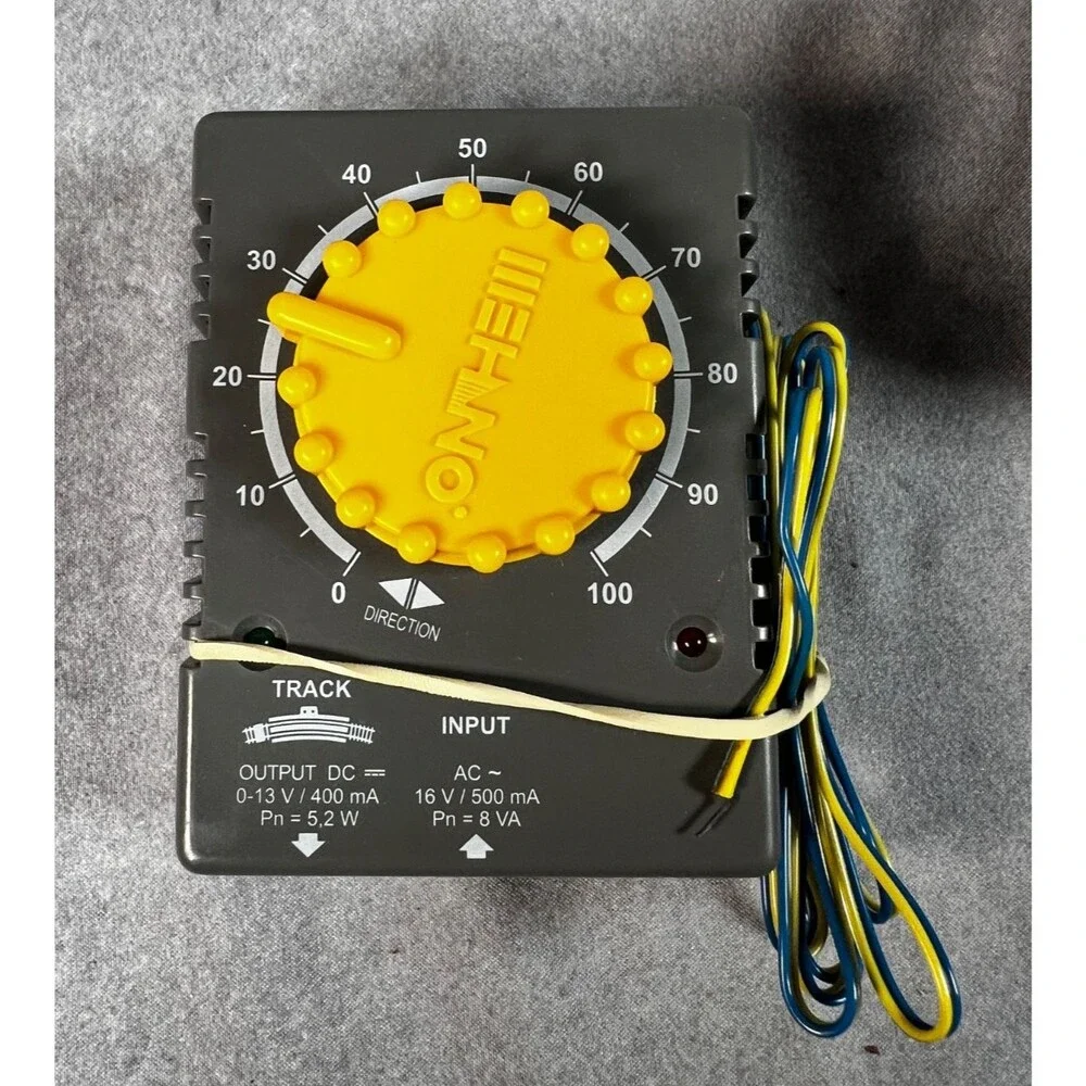 Mehano F371 Analog DC Model Train Controller Transformer Power Pack HO Scale